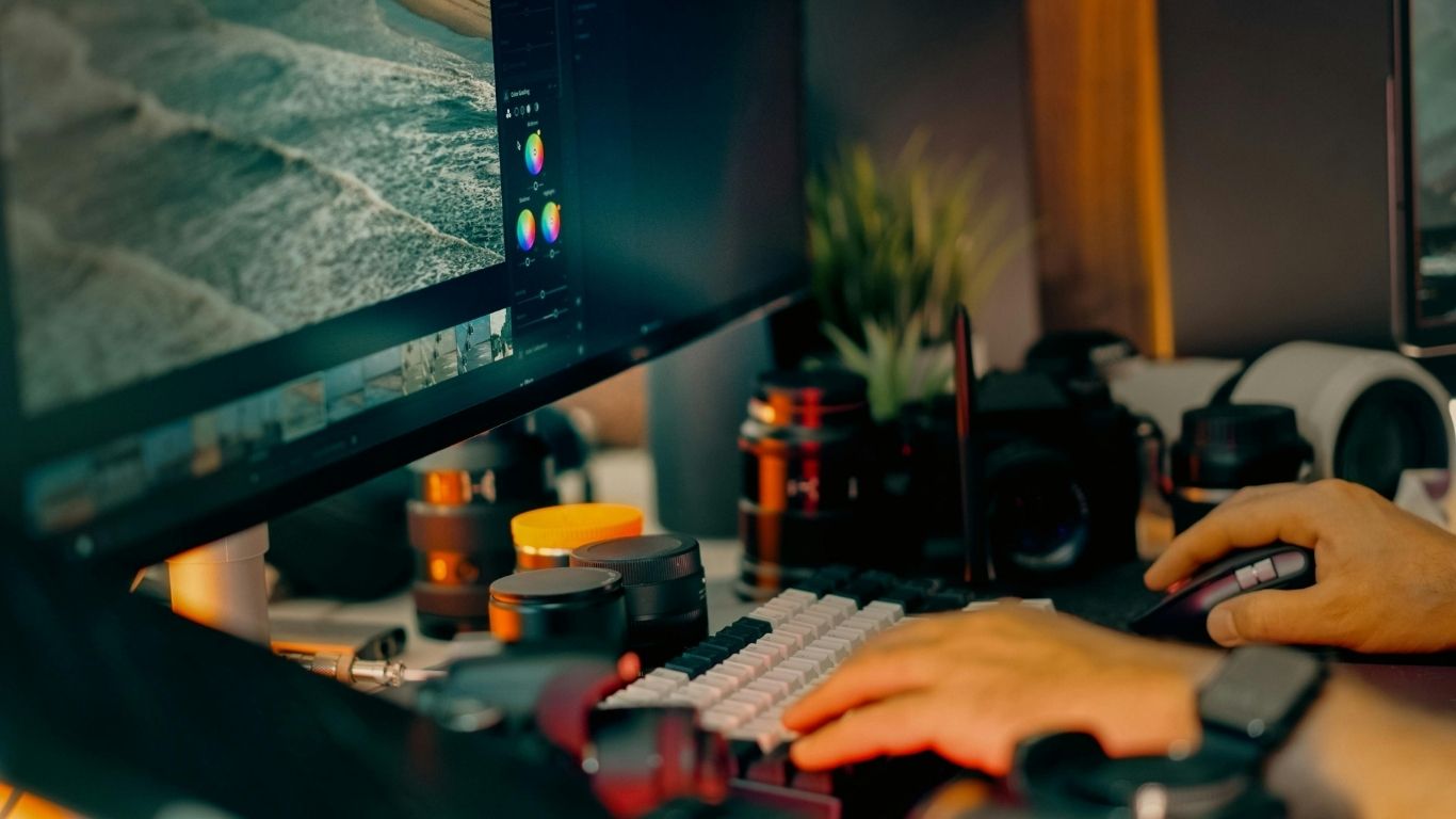 Computer-with-keyboard